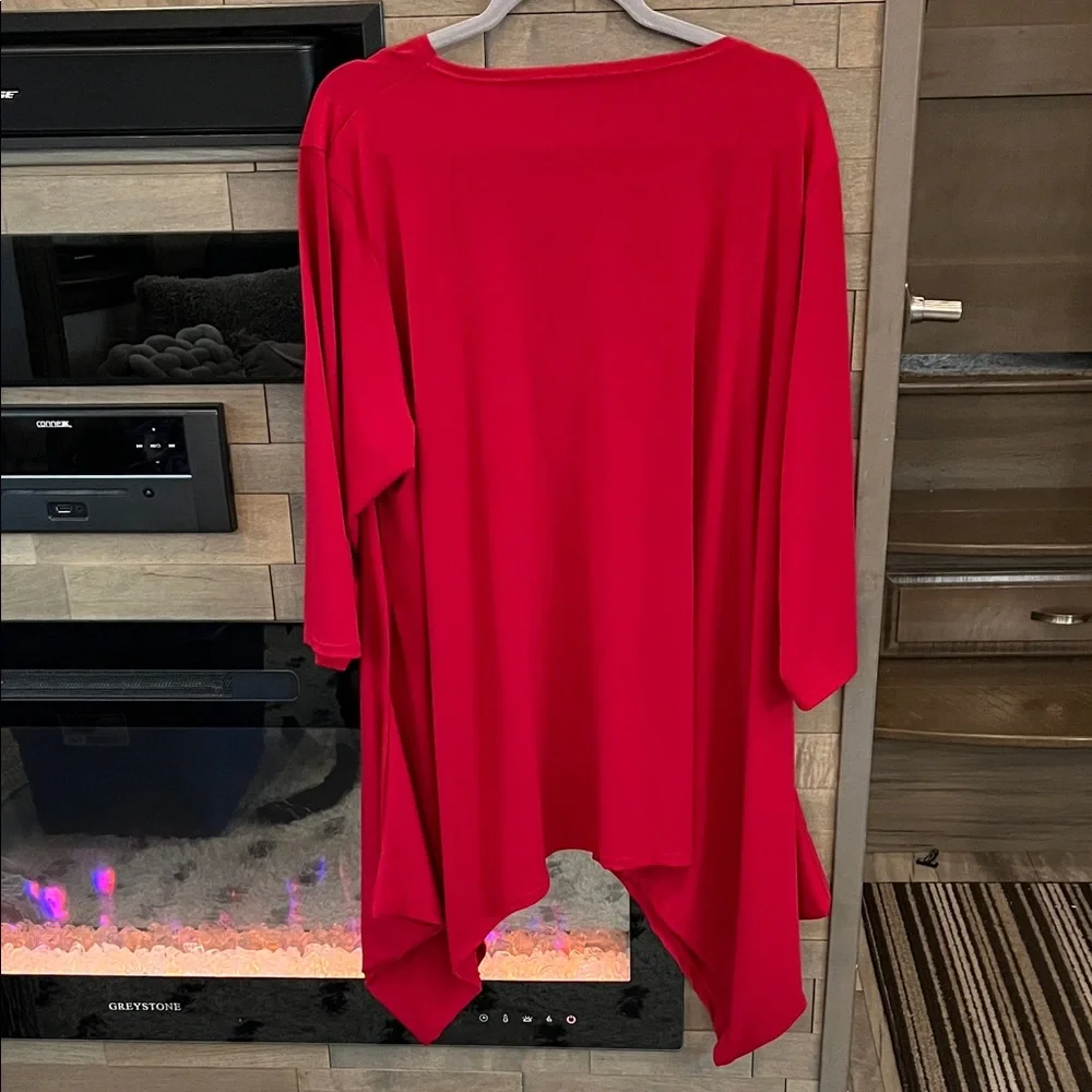 Chic Scarlet Women's Tunic Top - Picture 2 of 2